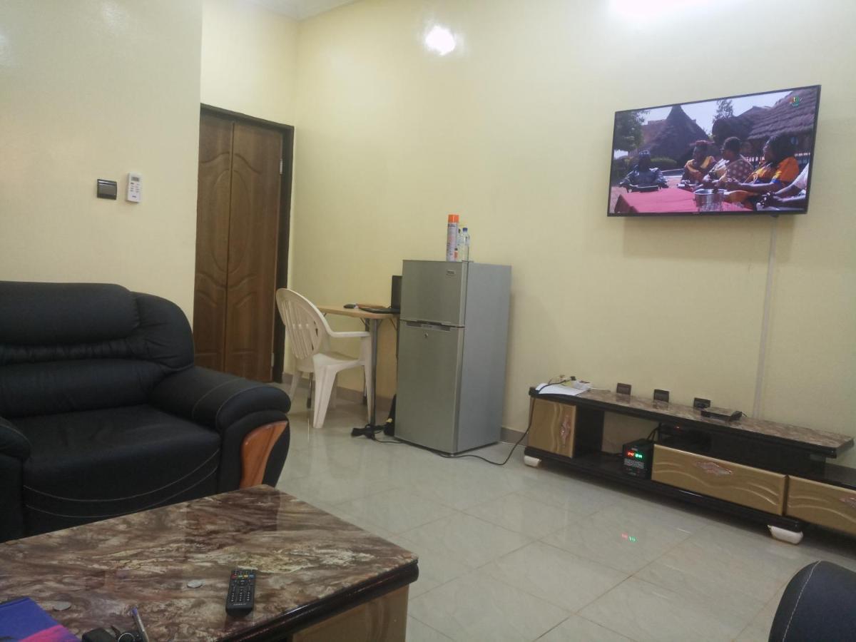Residence Lynda Prestige Wagadugu Zewnętrze zdjęcie